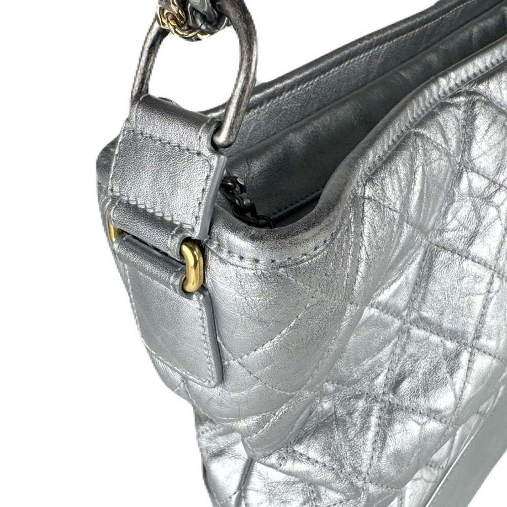 CHANEL Silver Leather Shoulder Bag - Picture 6 of 13